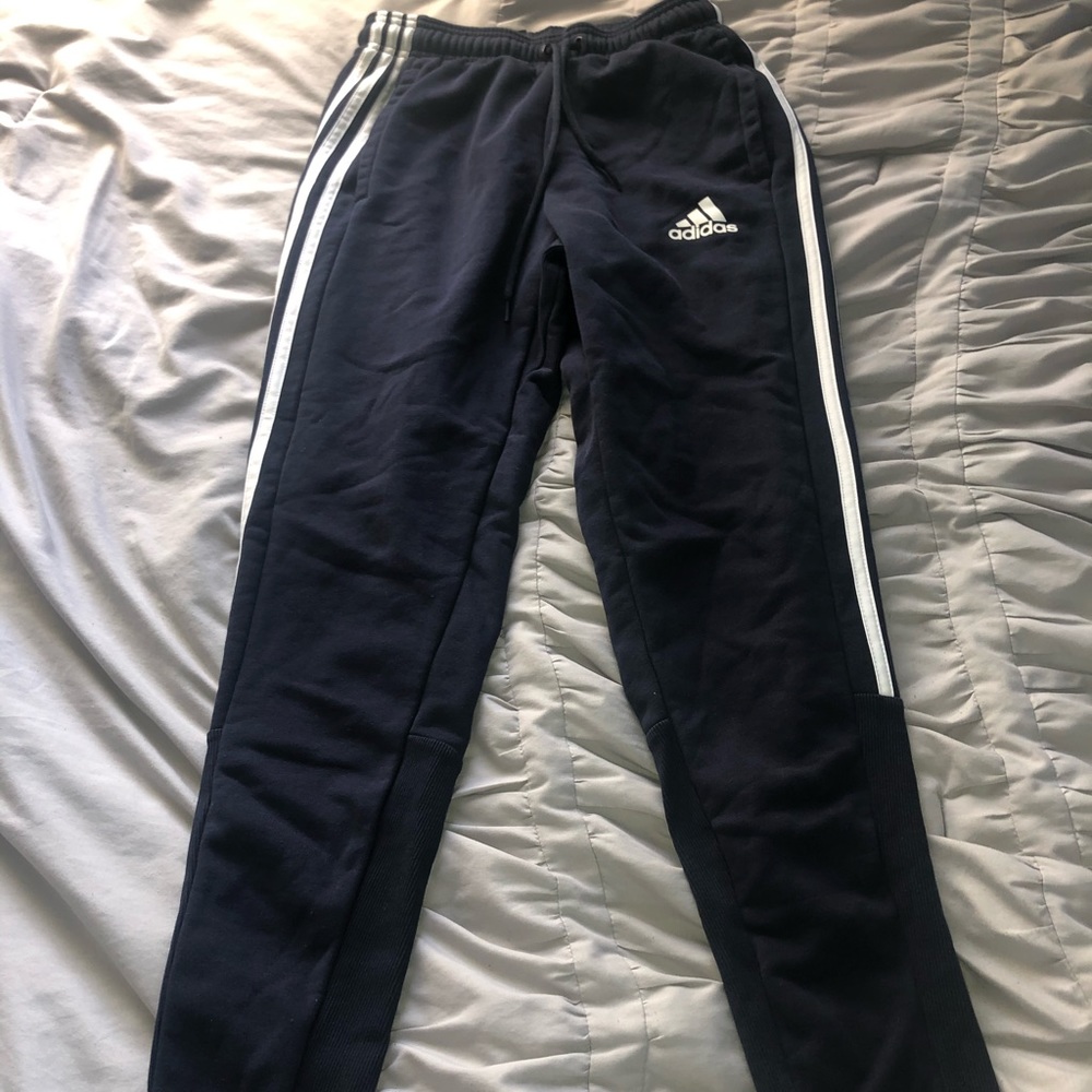 Men’s navy blue sweatpants